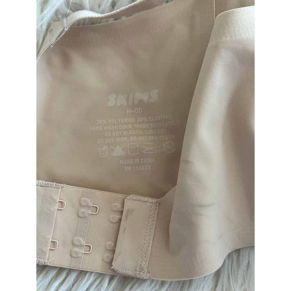 Skims Naked Scoop Bra Sand Size Medium DD - Picture 7 of 7